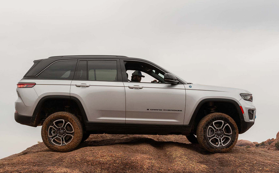 Stellantis Yangın Riskleri Nedeniyle 375.000 Aracı Geri Çağırıyor 3 image 66