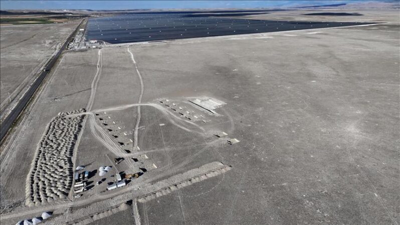 Karapınar’da 500 megavat kapasiteli yeni GES’in inşaatına başlandı.