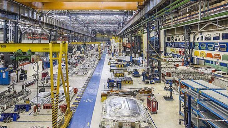 Otomotiv sektörünün ihracatı 3,8 milyar dolar olarak gerçekleşti. 3 Otomotiv sektörünün ihracatı 3,8 milyar dolar olarak gerçekleşti.