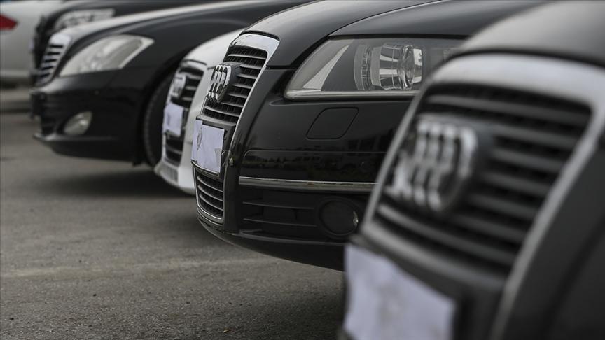 Ticaret Bakanlığı açıkladı: 1,7 milyar lirayı aşan değere sahip 434 araç için adli işlem gerçekleştirildi. 2 Ticaret Bakanlığı açıkladı: 1,7 milyar lirayı aşan değere sahip 434 araç için adli işlem gerçekleştirildi.