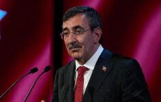 Yıllık ihracat değerimiz yeni bir rekora imza atmıştır.