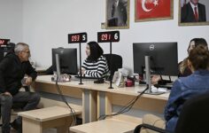 Yıllık iznini bayram tatiliyle birleştiren memurlar için önemli karar