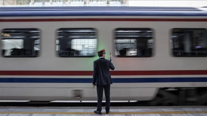 Yolcu Taşıma Platformu sayesinde kesilen yıllık 24 milyon dijital tren bileti ile 3 bin ağaç korundu.